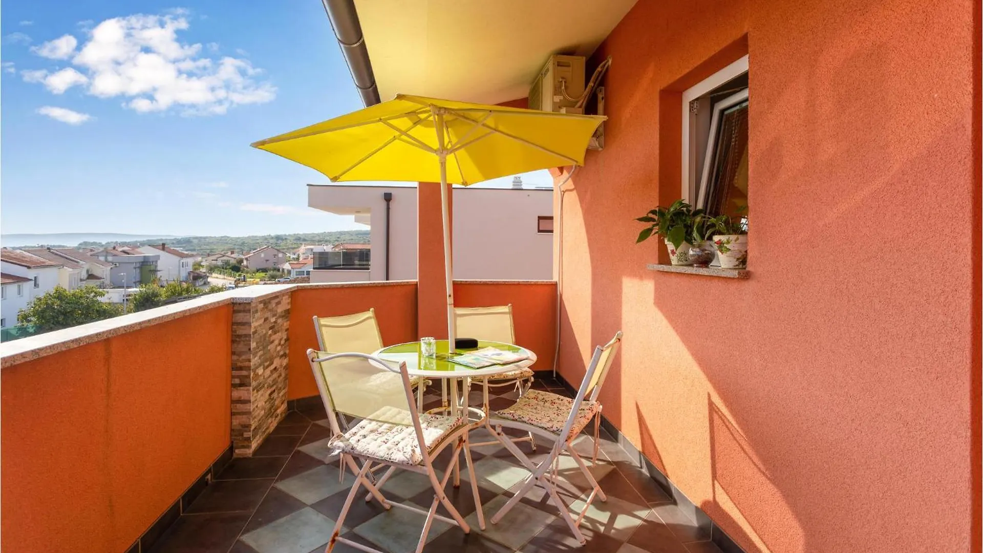 1 Bedroom Cozy Apartment In Krk Крк