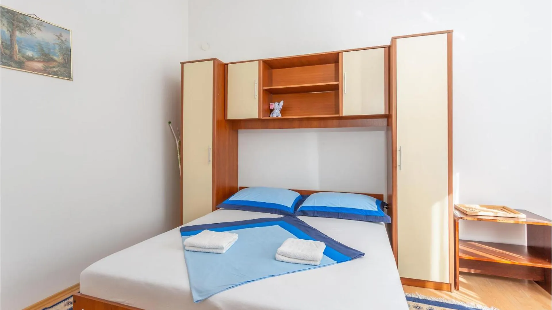 1 Bedroom Cozy Apartment In Krk Крк